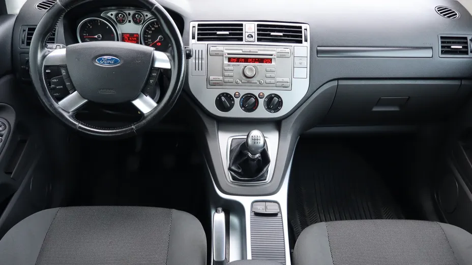 Ford Kuga -