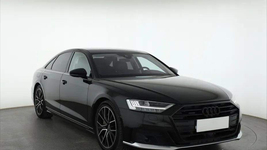 Audi A8 -