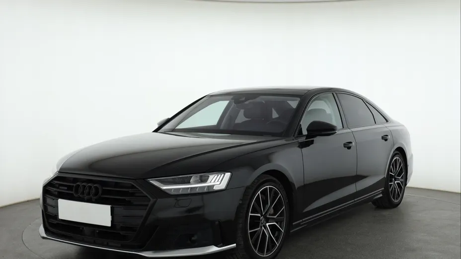 Audi A8 -