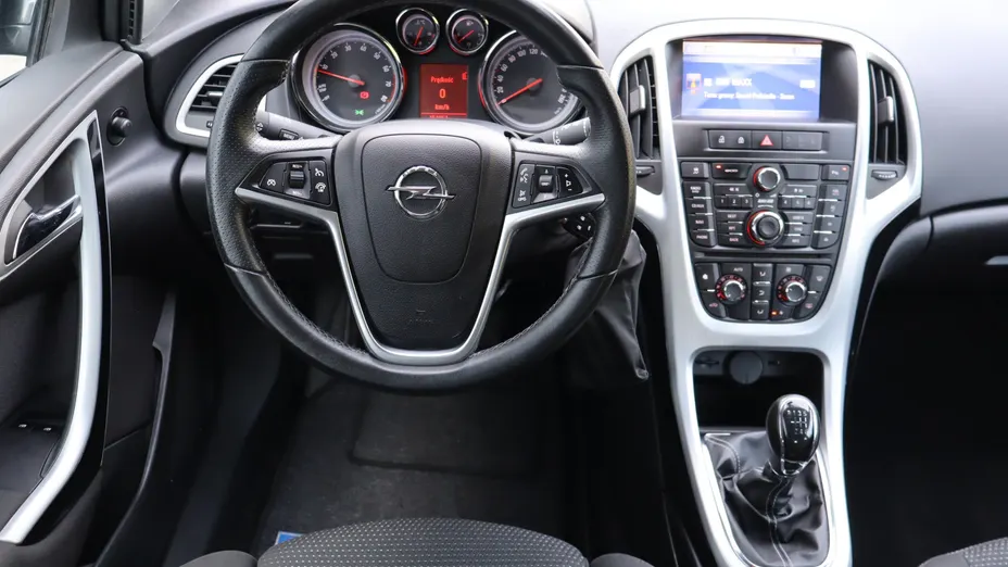Opel Astra -