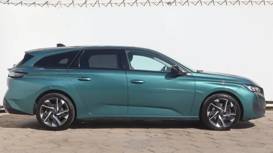 Peugeot 308 -