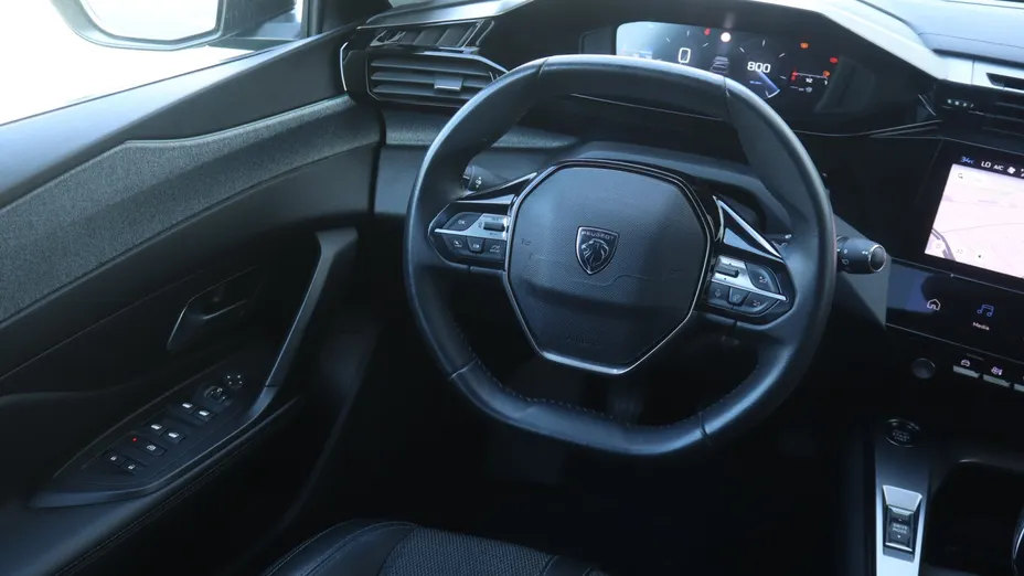 Peugeot 308 -