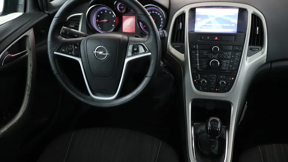 Opel Astra -