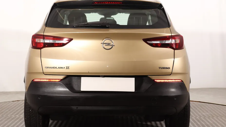 Opel Grandland -