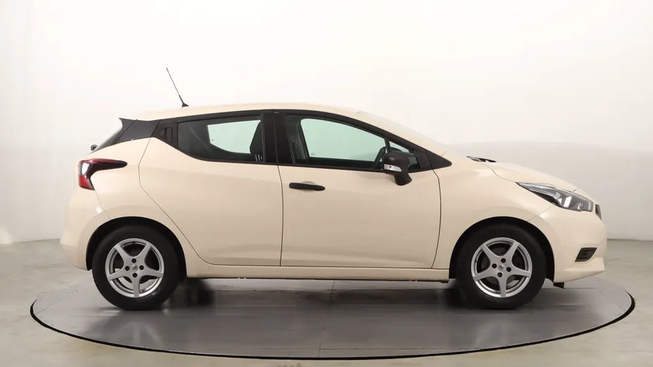 Nissan Micra -