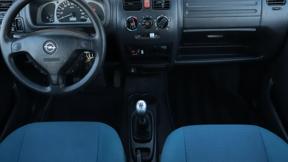 Opel Agila -