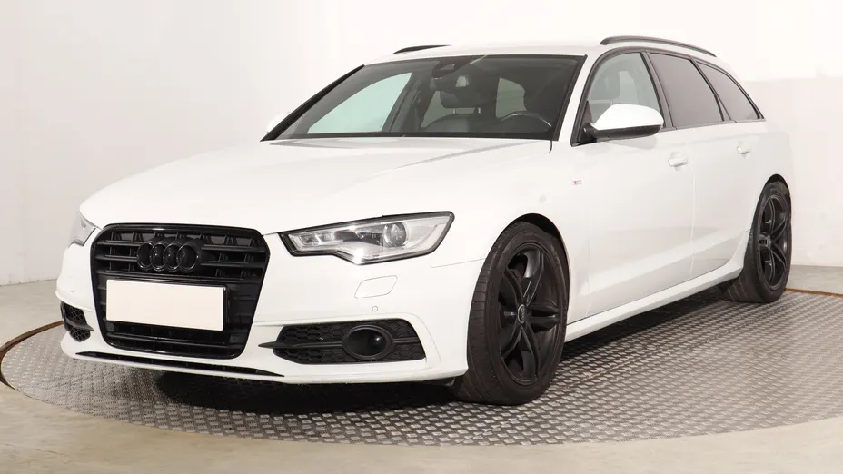Audi A6 -
