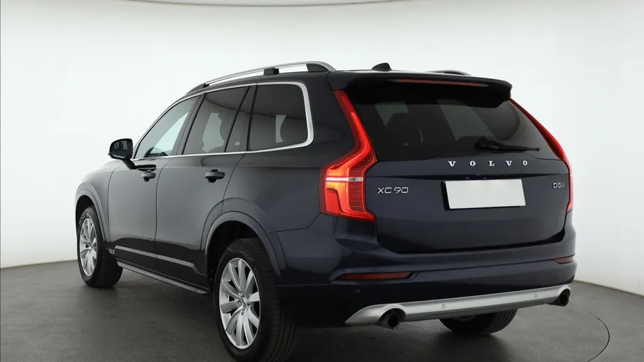Volvo XC90 -