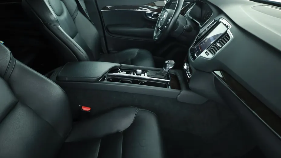 Volvo XC90 -