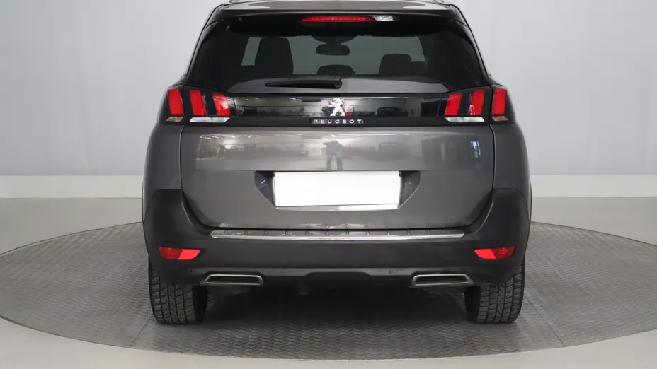 Peugeot 5008 -