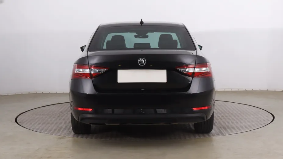 Skoda Superb -