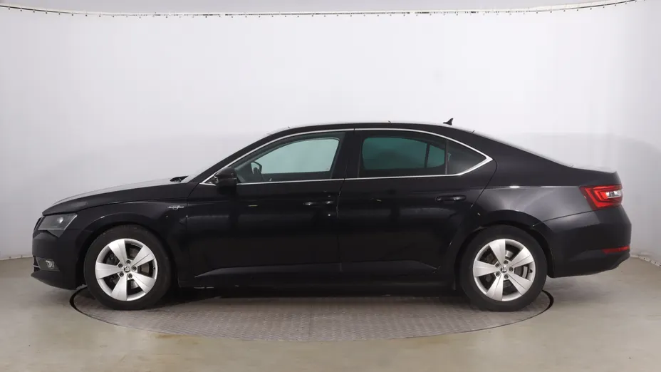 Skoda Superb -