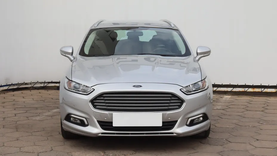 Ford Mondeo -