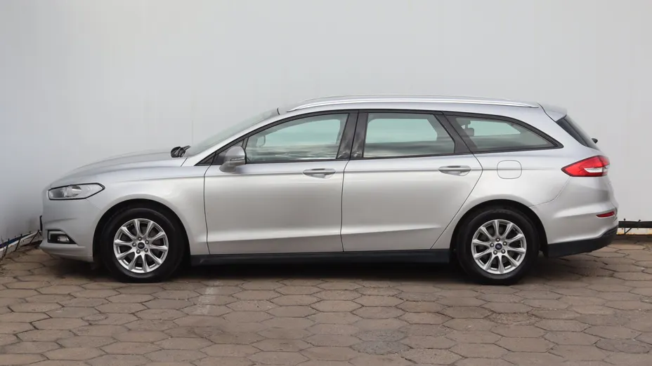 Ford Mondeo -