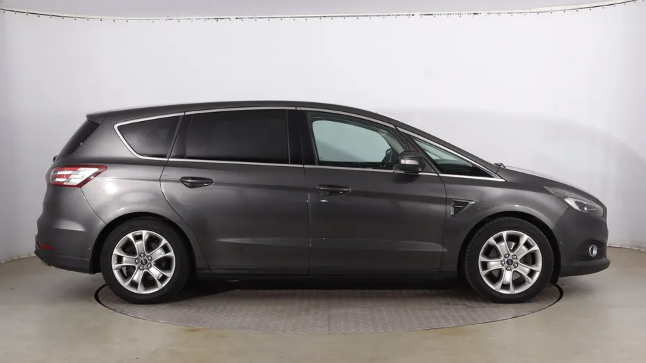 Ford S-MAX -