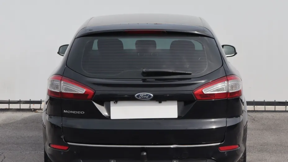 Ford Mondeo -