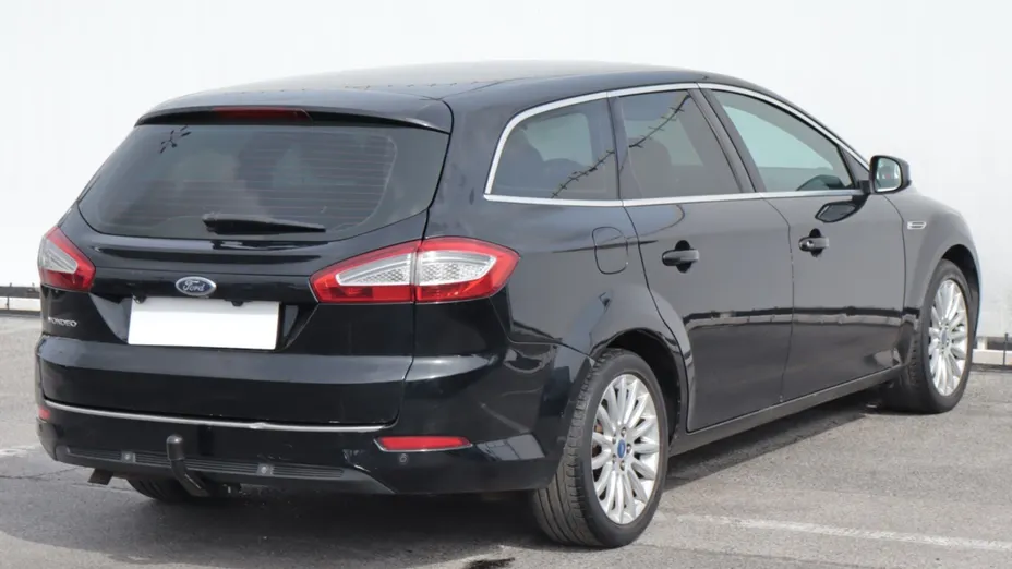 Ford Mondeo -
