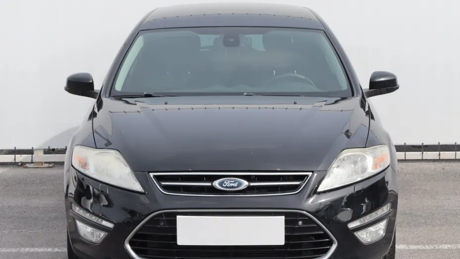 Ford Mondeo -