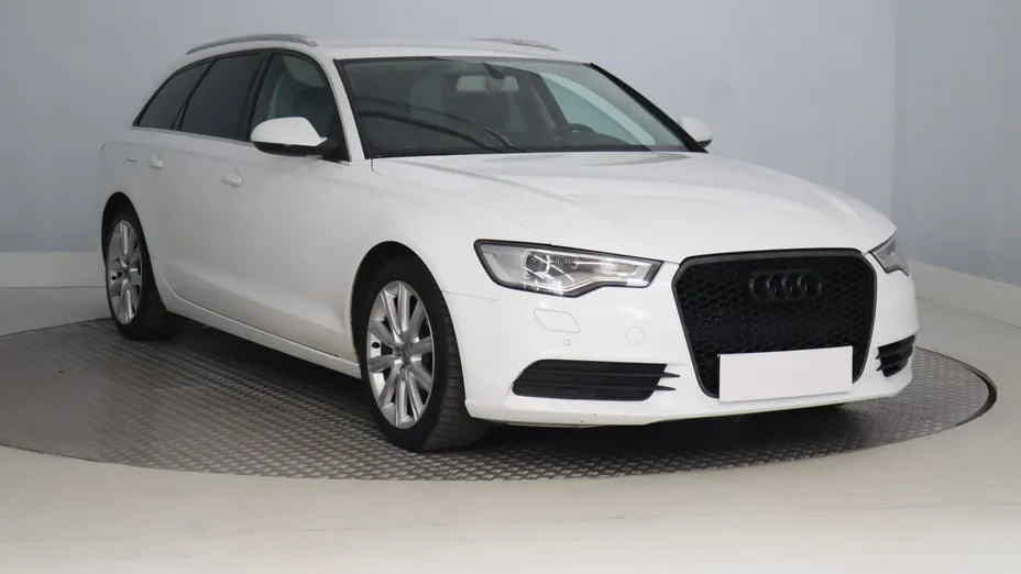 Audi A6 -