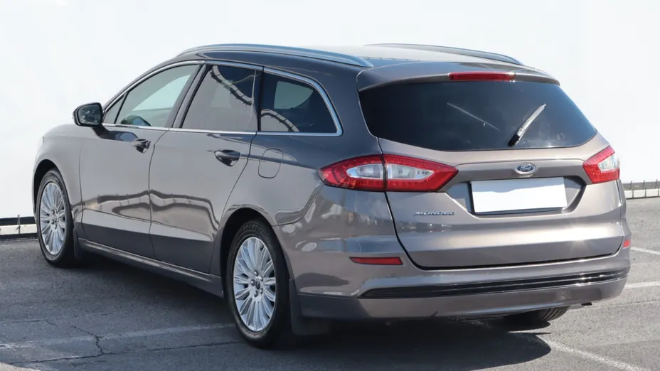 Ford Mondeo -
