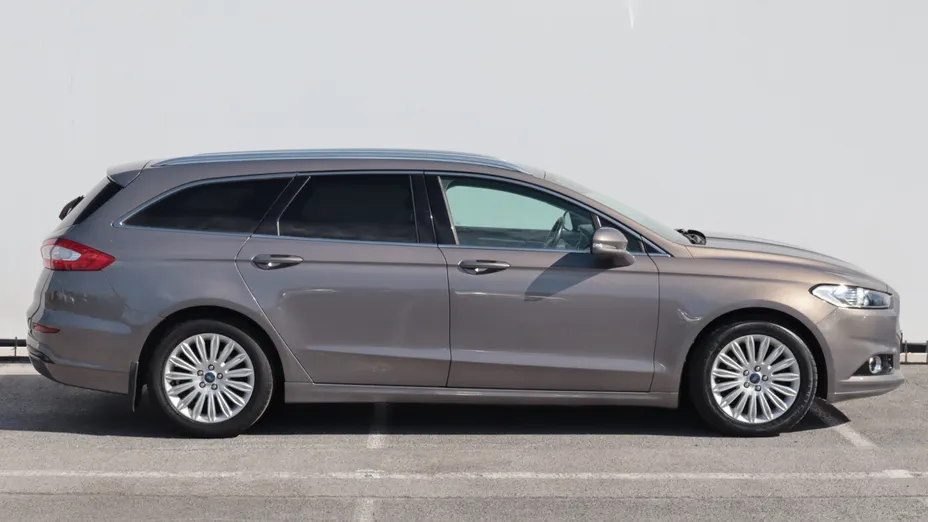 Ford Mondeo -
