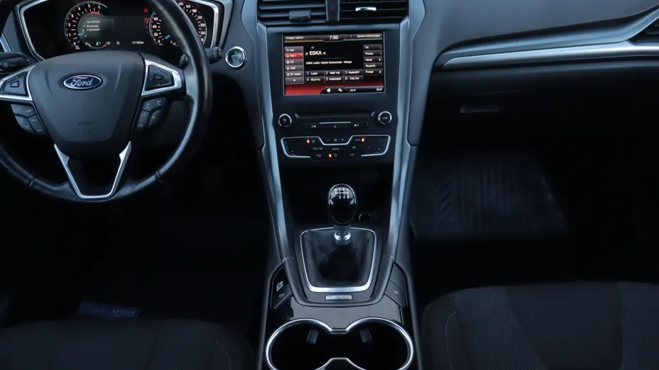Ford Mondeo -