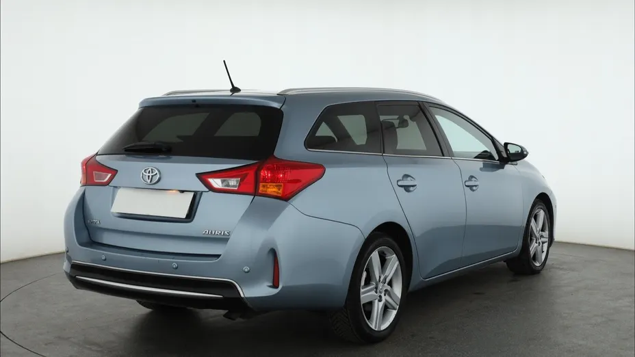 Toyota Auris -