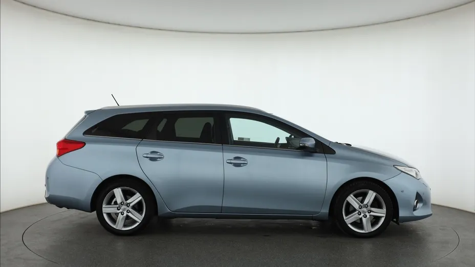Toyota Auris -