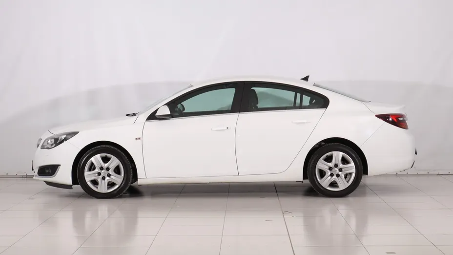 Opel Insignia -
