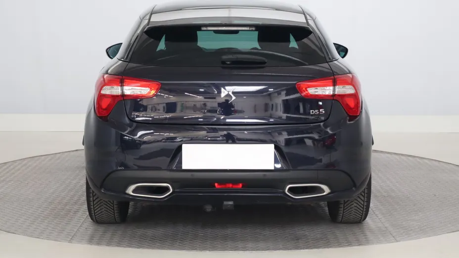 DS 5 -