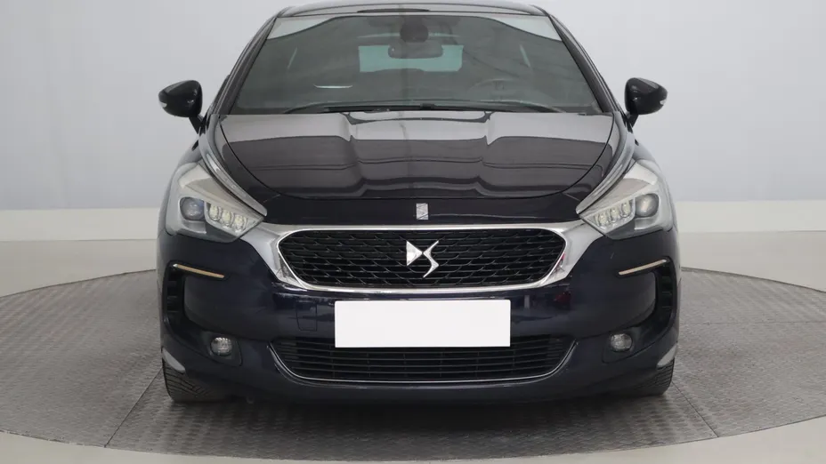 DS 5 -