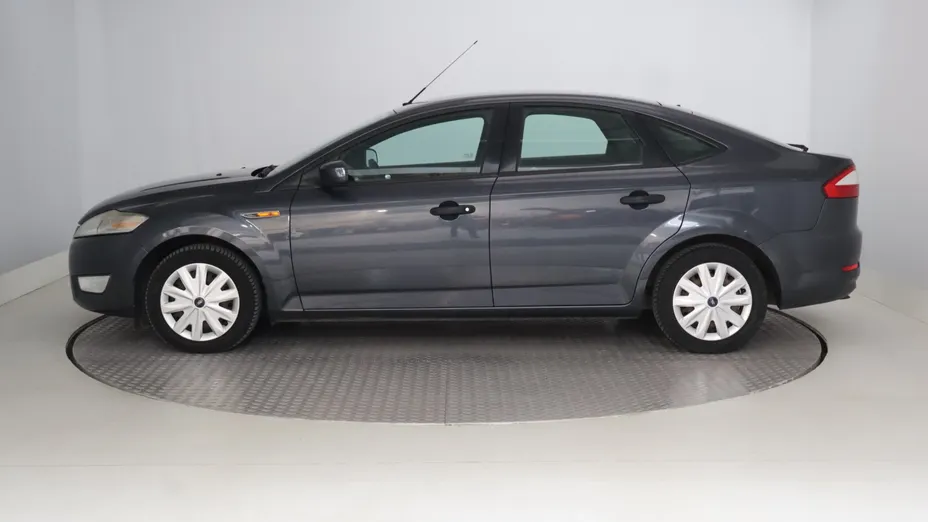 Ford Mondeo -