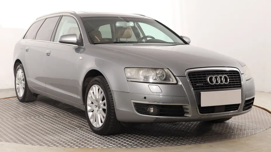 Audi A6 -