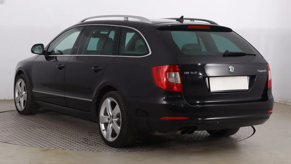 Skoda Superb -