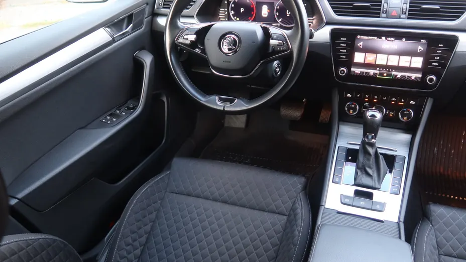 Skoda Superb -