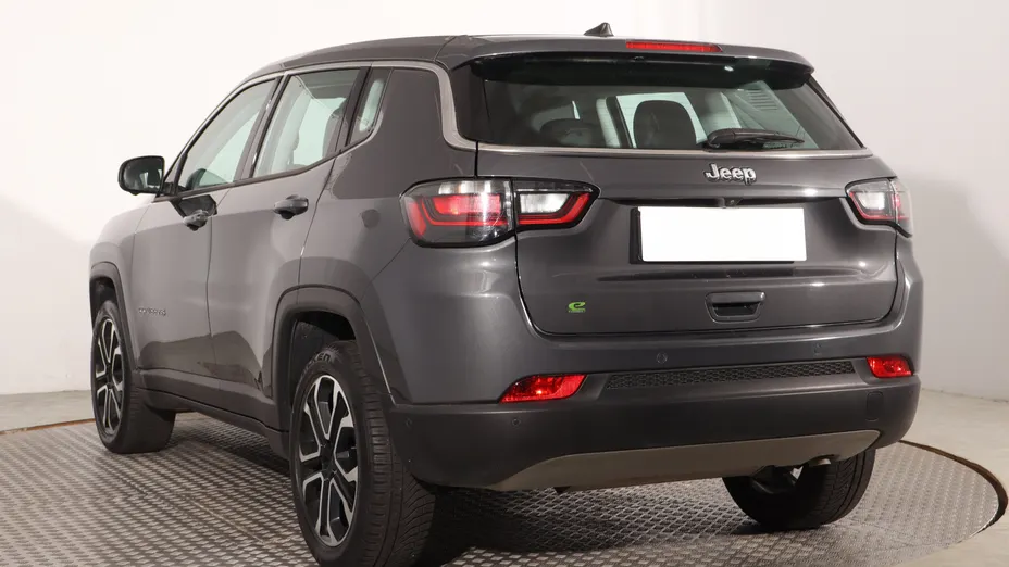 Jeep Compass -