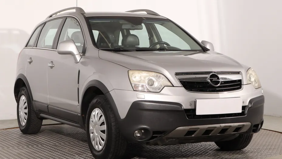 Opel Antara -