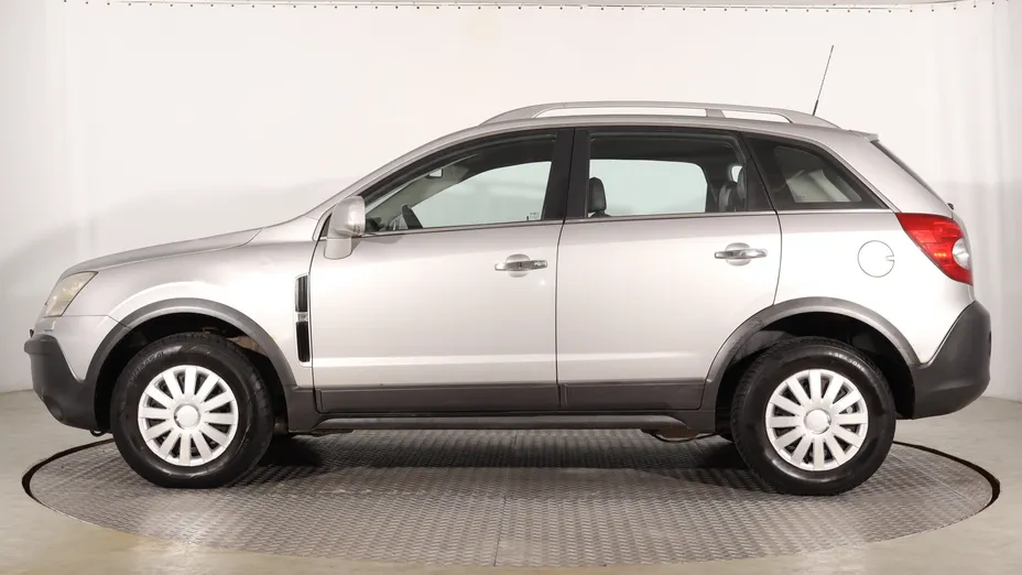 Opel Antara -