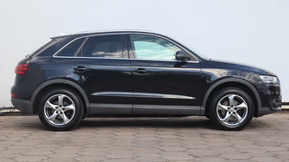 Audi Q3 -