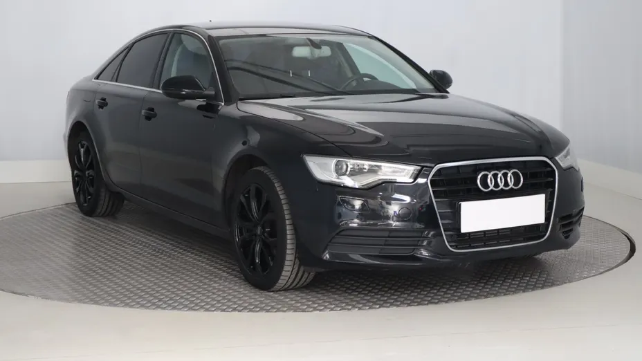 Audi A6 -