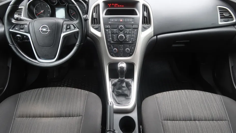 Opel Astra -