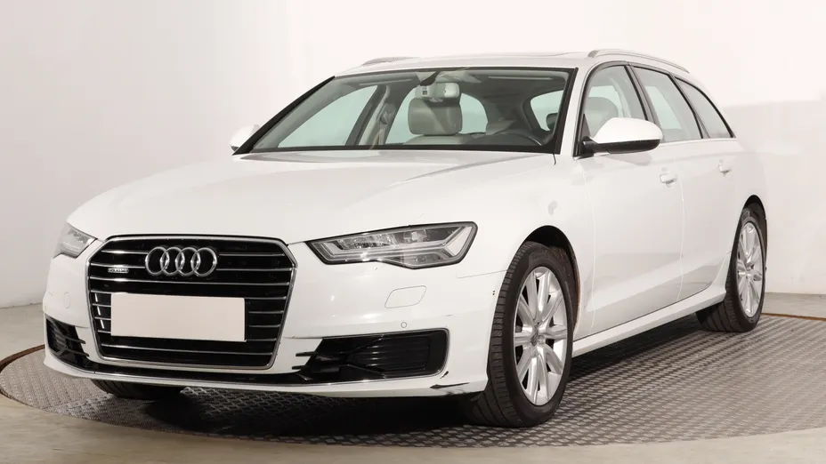 Audi A6 -