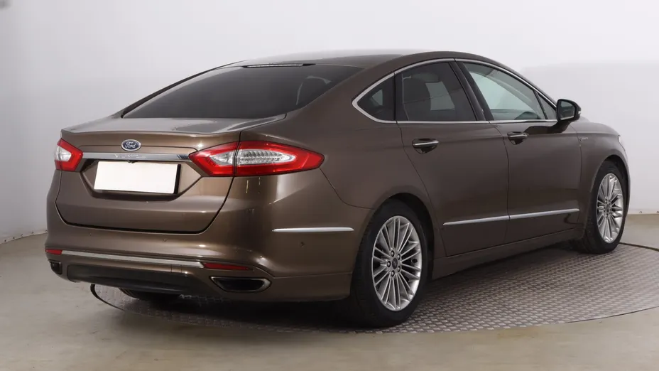 Ford Mondeo -