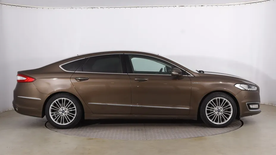 Ford Mondeo -