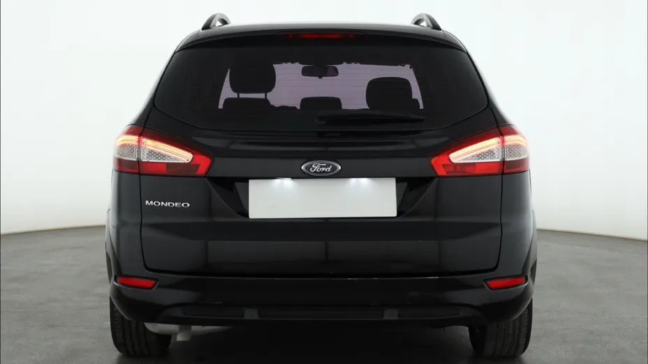 Ford Mondeo -