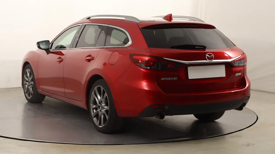 Mazda 6 -