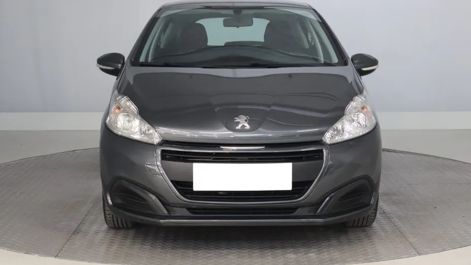 Peugeot 208 -