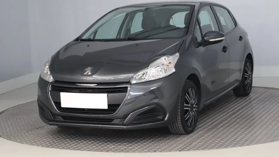 Peugeot 208 -