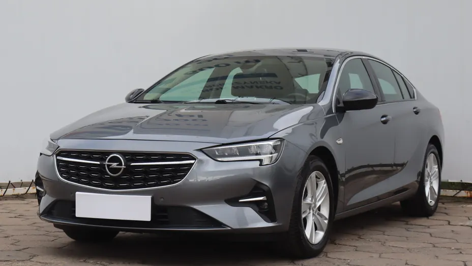 Opel Insignia -