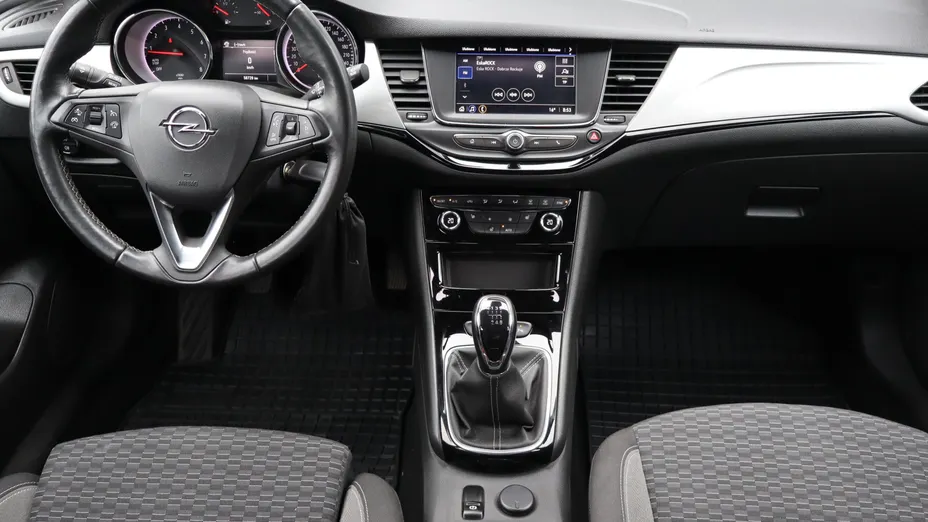 Opel Astra -